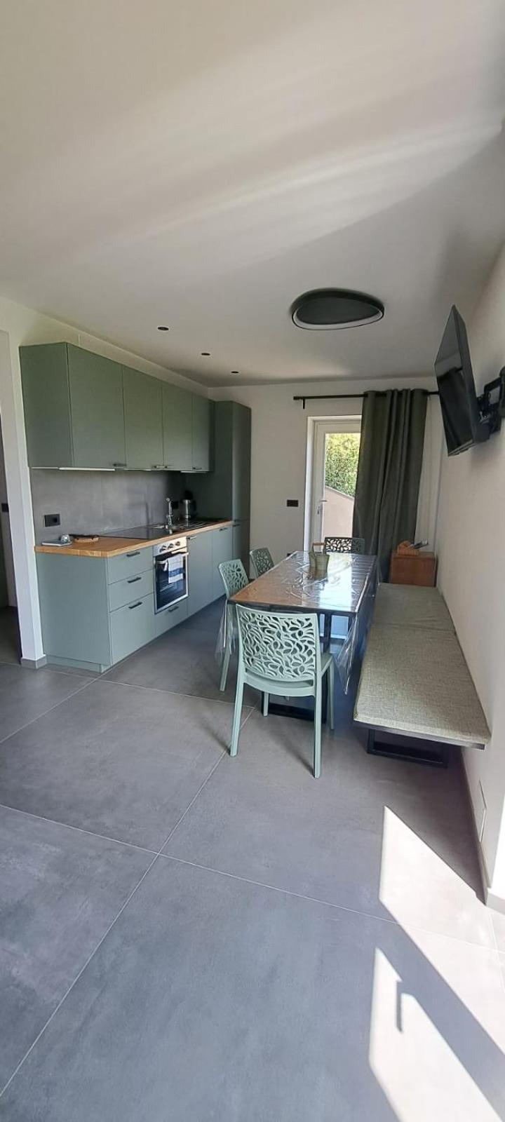 Il Nido Del Peller Apartment เกลส ภายนอก รูปภาพ